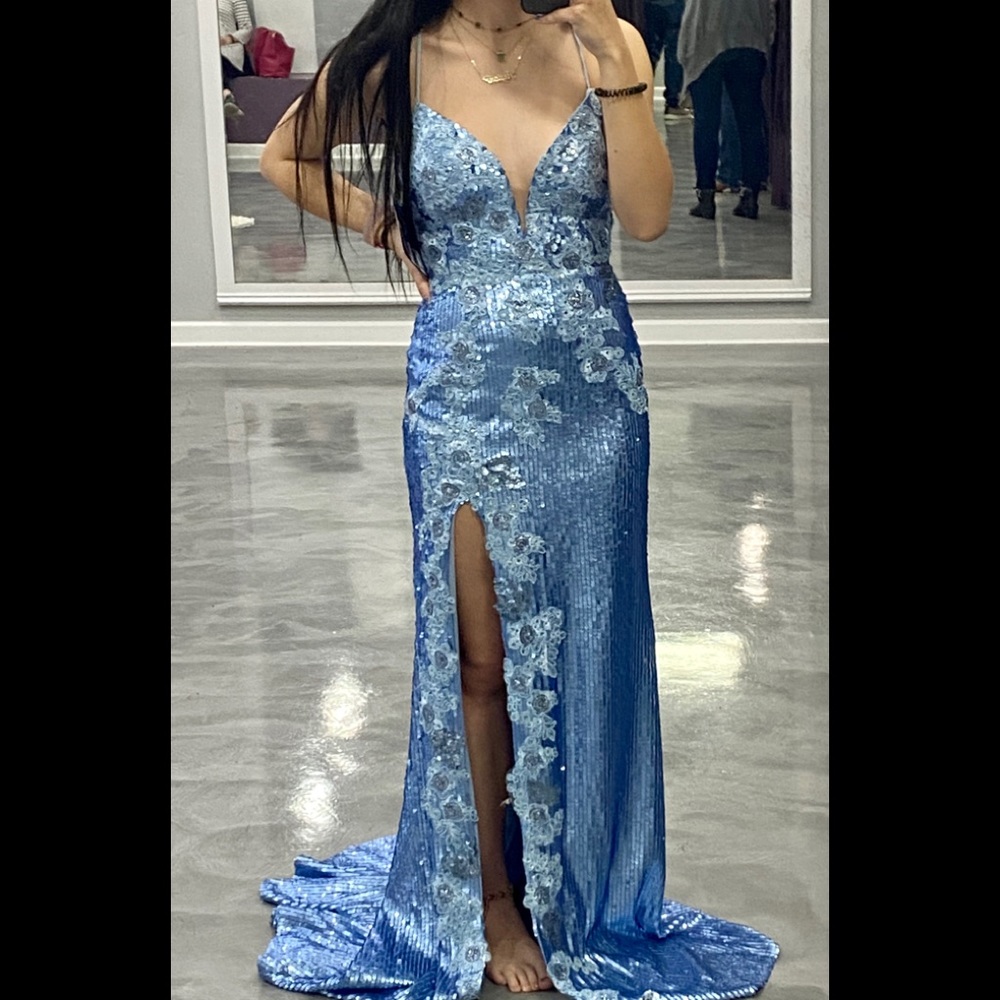 Ashley Lauren Sequin Prom Dress 00 - Picture 4 of 6